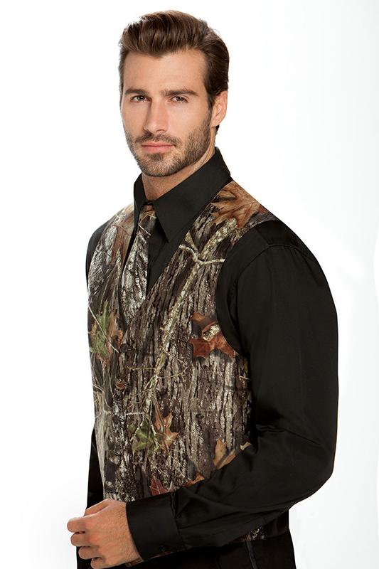 Larr Brio Mossy Oak Break-Up Tuxedo Vest